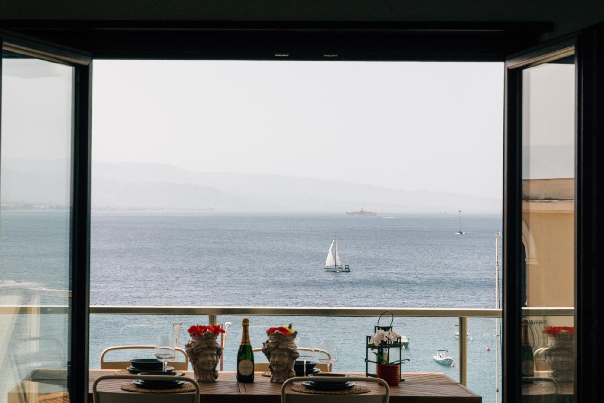 Luxury Apartment Messina Exterior foto