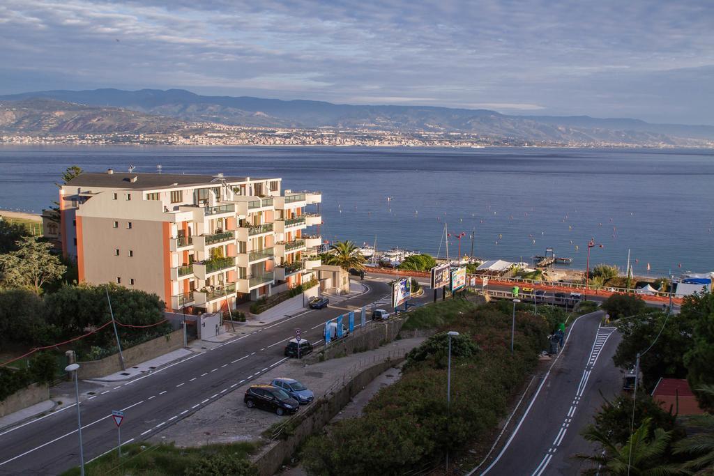 Luxury Apartment Messina Exterior foto